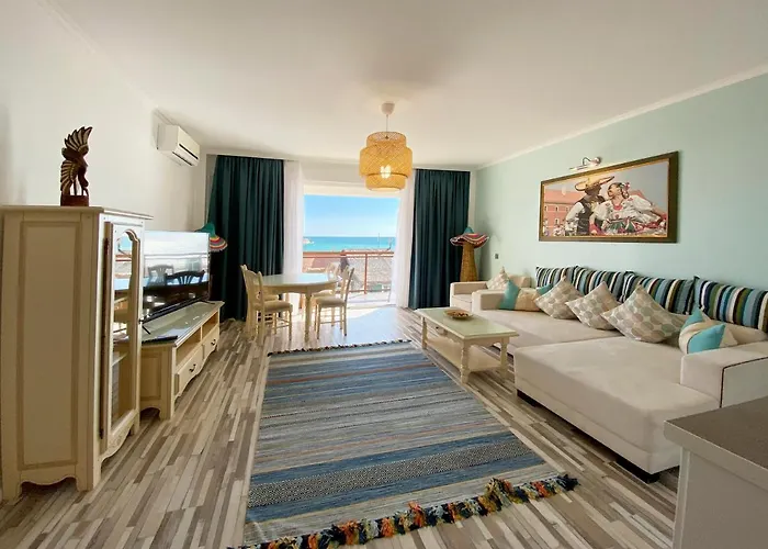 Boutique Citadel Aparthotel 5*