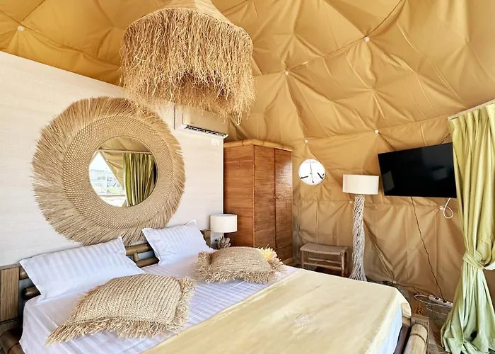 Boutique Citadel Aparthotel 5*