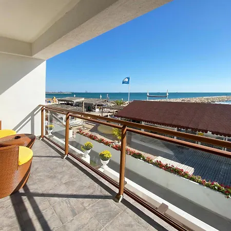 Boutique Citadel מלון דירות אפורי נורד