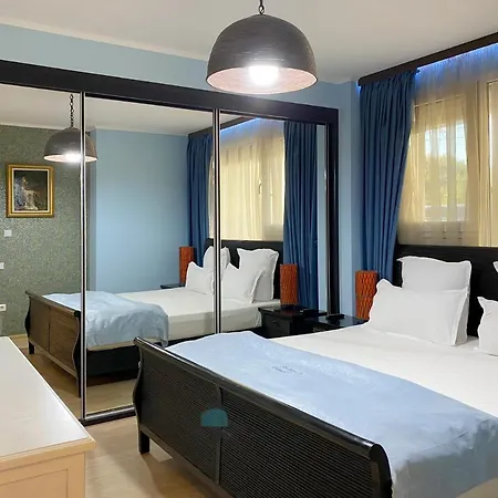 Boutique Citadel מלון דירות אפורי נורד