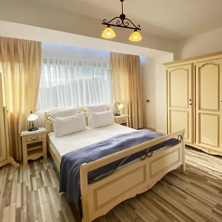 מלון דירות Boutique Citadel אפורי נורד