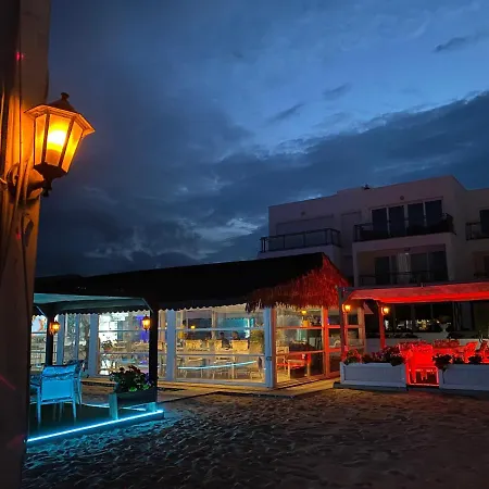 מלון דירות Boutique Citadel 5*