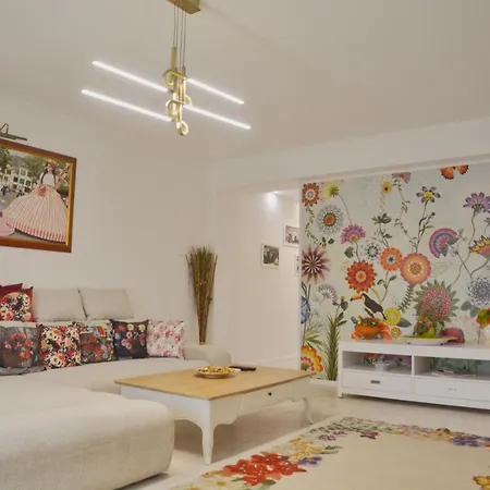 Boutique Citadel מלון דירות 5*