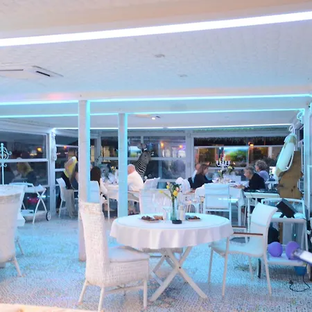 מלון דירות Boutique Citadel 5*