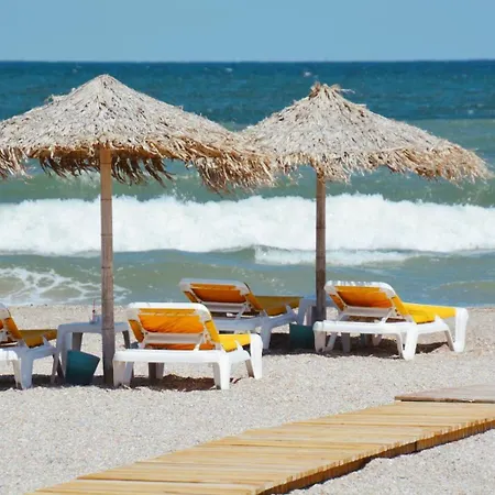 מלון דירות Boutique Citadel אפורי נורד