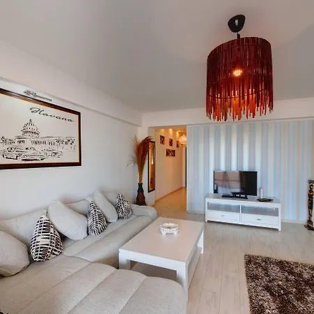 מלון דירות Boutique Citadel 5*